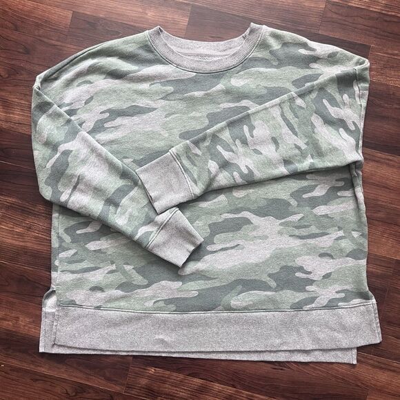 Camo Sweatshirt Women's XXL Time and Tru Split Sides Cotton Blend Green Gray - Picture 6 of 11